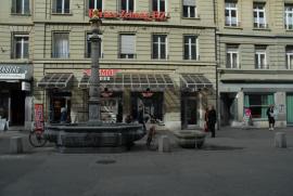 Nicht identifizierter Brunnen in der Zeughausgasse/Geohack: /Bern/Berne Schweiz/Switzerland)