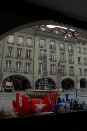 Kramgassbrunnen und Gesellschaftshaus zu Affen (Steinmetze)//Bern/Berne Schweiz/Switzerland