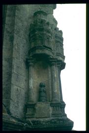 Frankreich/France 1994/Sainte-Anne d'Auray /detail (statue) de la eglise de pèlerinage